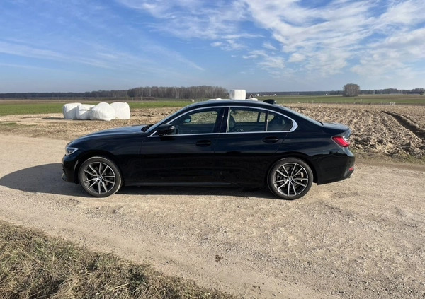 BMW Seria 3 cena 143900 przebieg: 26500, rok produkcji 2021 z Zambrów małe 172